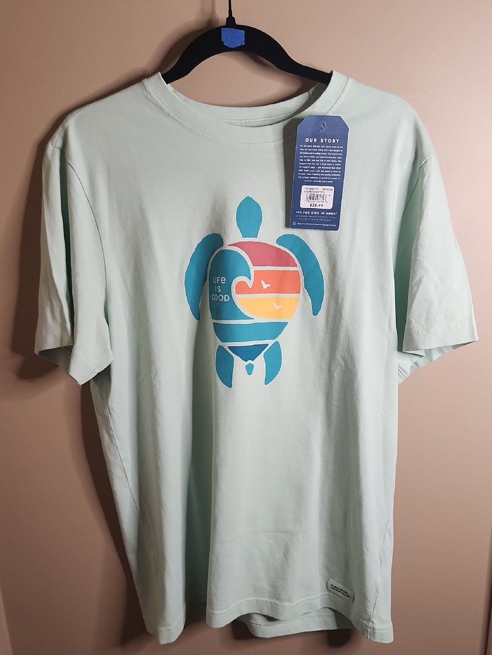 Life Is Good Men's Short Sleeve Tee With A Turtle Design. Size M. NWT.